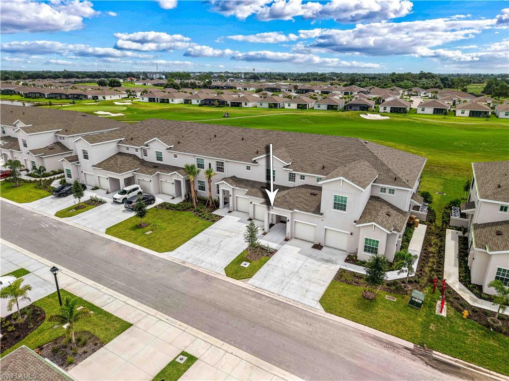20550 Hazelnut Ct S Property Photo 3