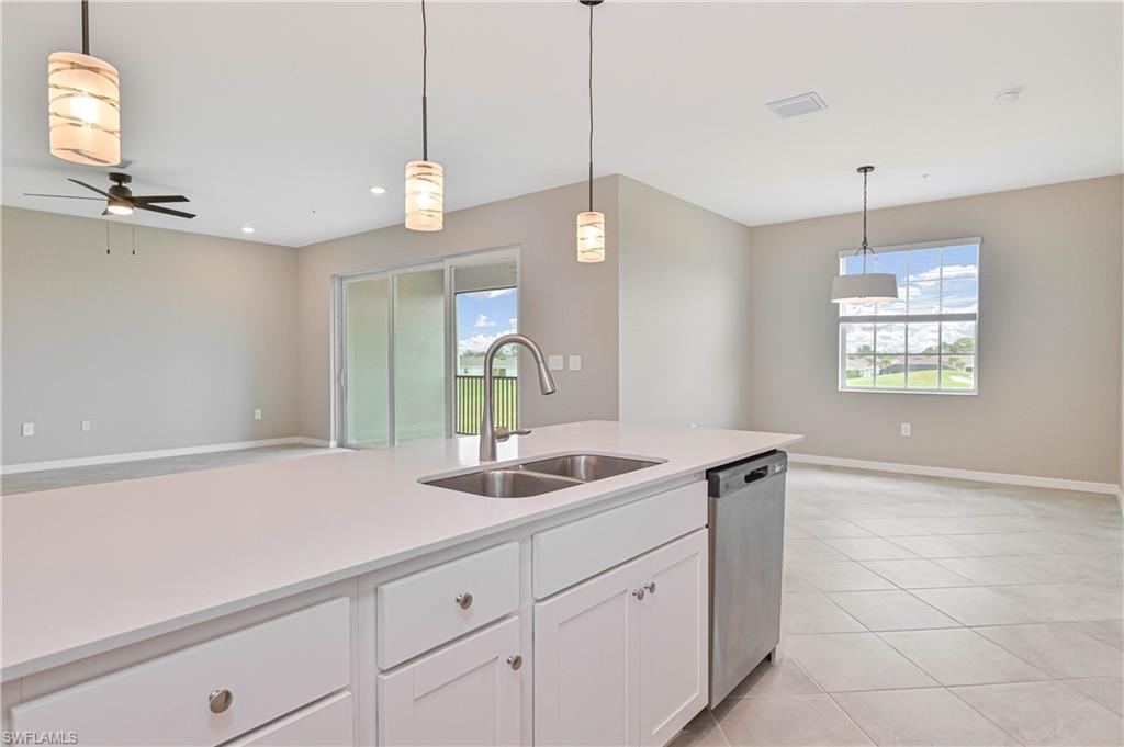 20550 Hazelnut Ct S Property Photo 13