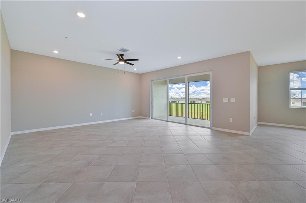 20550 Hazelnut Ct S Property Photo 17
