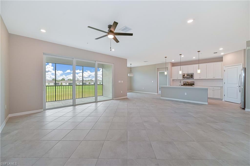 20550 Hazelnut Ct S Property Photo 18