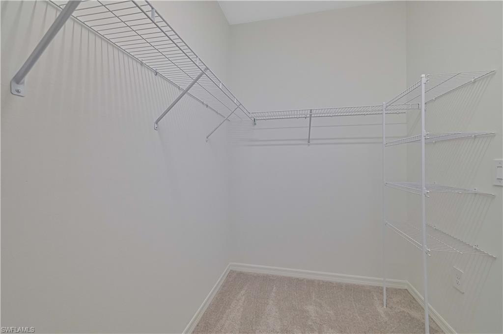 20550 Hazelnut Ct S Property Photo 25