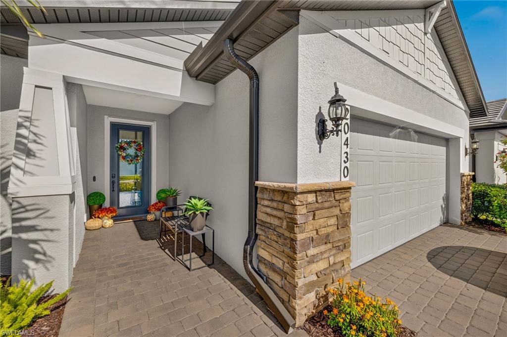 20430 Pebble Glen Dr Property Photo 2