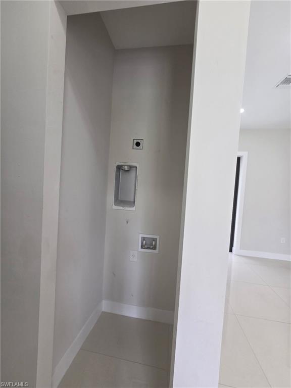 432 Raymer St Property Photo 23