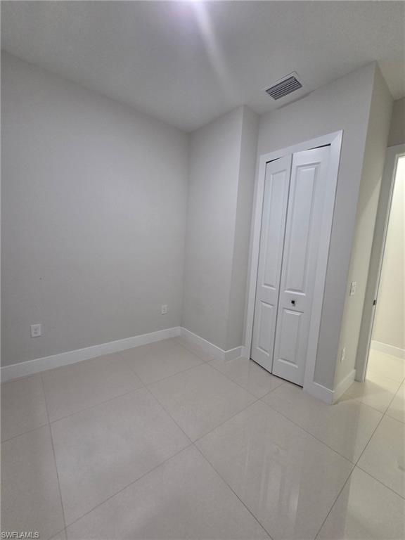 432 Raymer St Property Photo 25