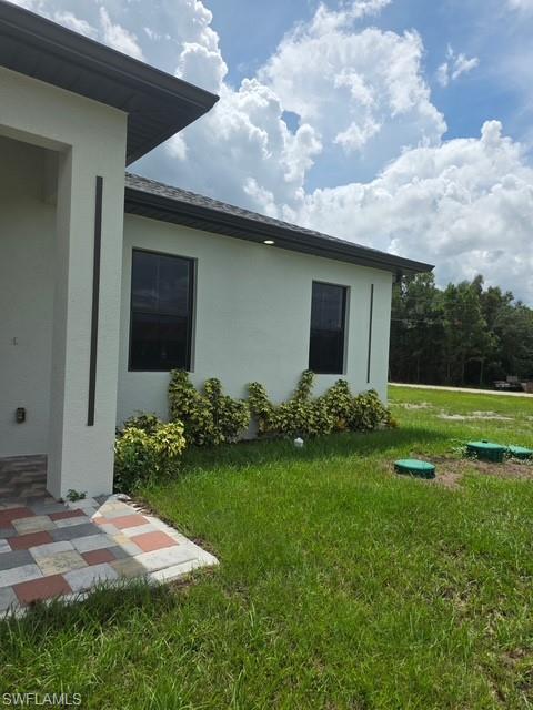 432 Raymer St Property Photo 32