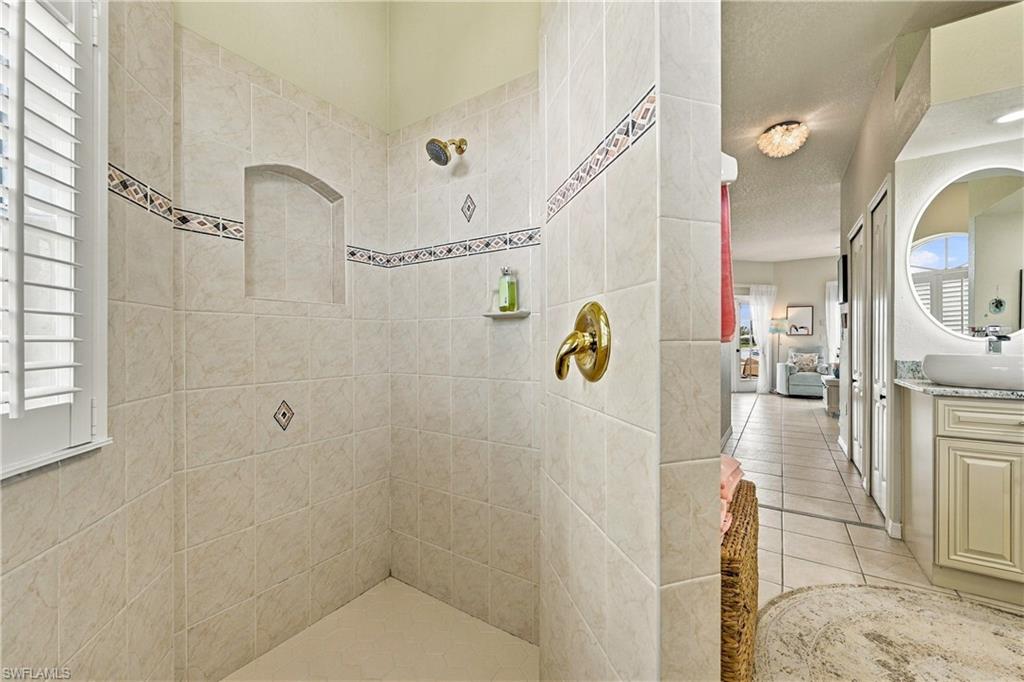 24337 Contra Costa Ln Property Photo 22