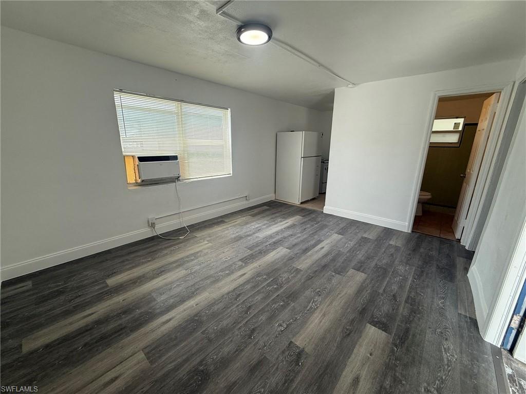 3049 2nd St 4 Property Photo 6