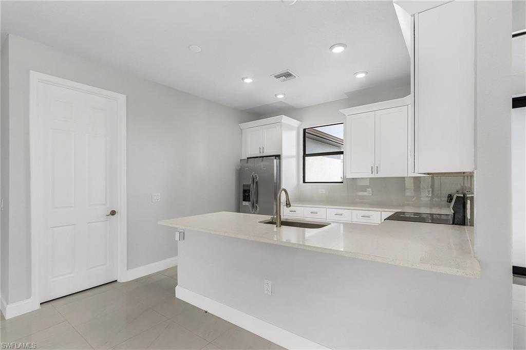 2708 Diplomat Pkwy W Property Photo 11
