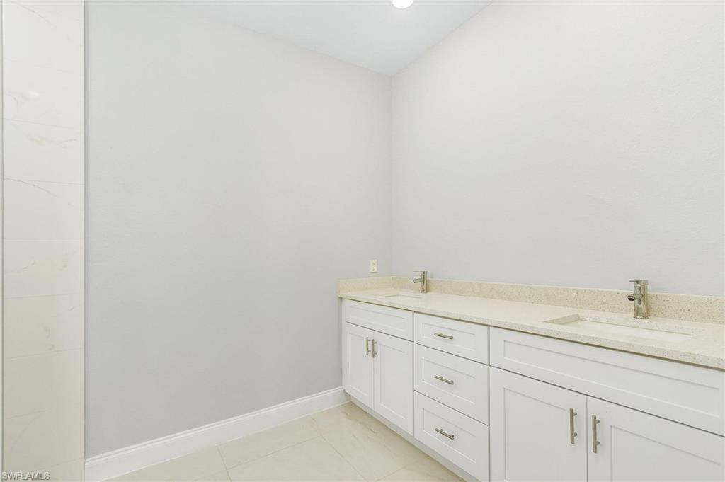 2708 Diplomat Pkwy W Property Photo 14