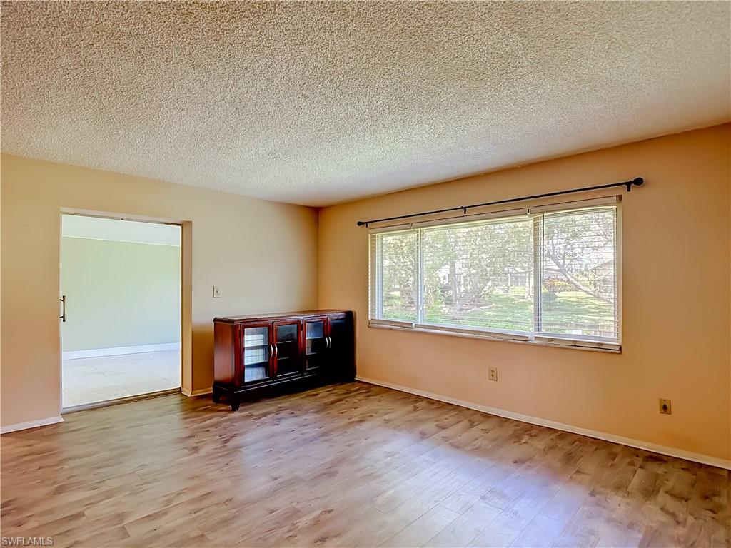 842 Pangola Dr Property Photo 11