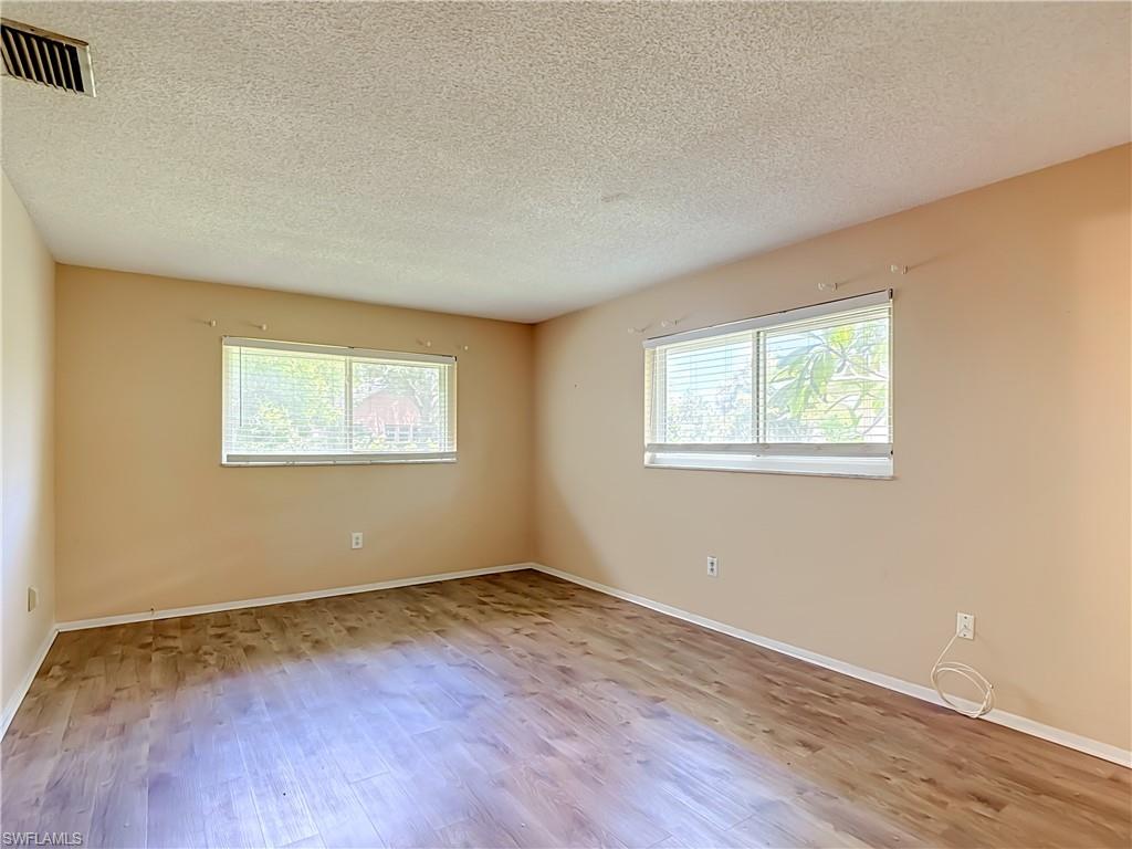 842 Pangola Dr Property Photo 23