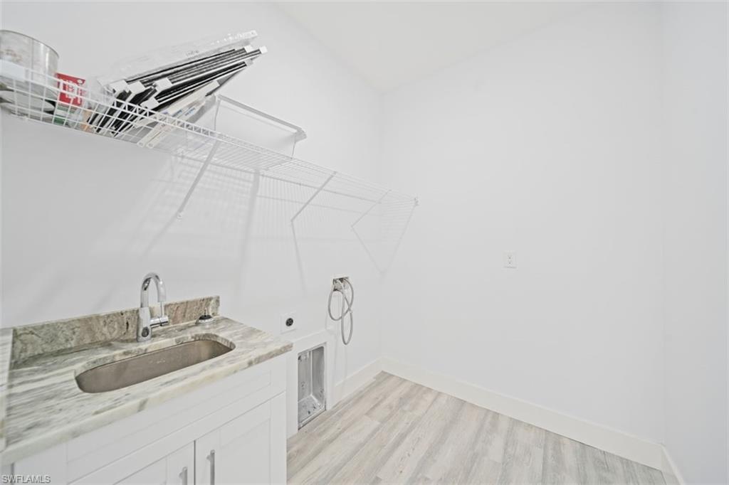 1124 Sw 4th Ln Property Photo 34