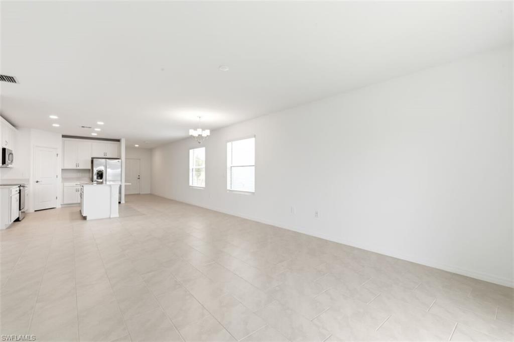 271 Lakeside Breeze Way Property Photo 6