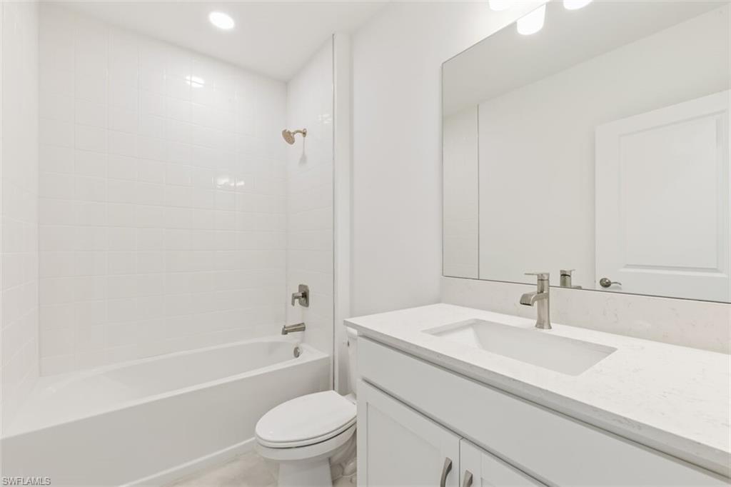 271 Lakeside Breeze Way Property Photo 13