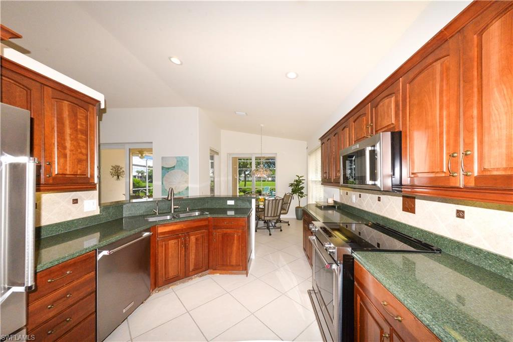 14856 Crescent Cove Dr Property Photo 13