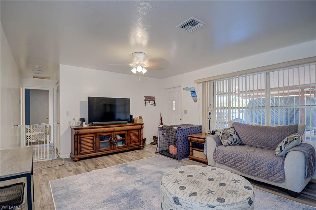 2215 Marilyn Ln Property Photo 5