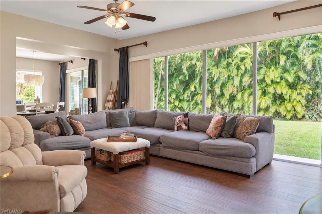 21223 Braxfield Loop Property Photo 4