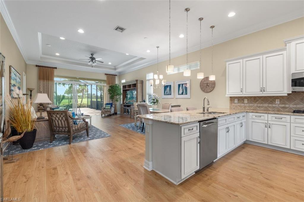 12625 Fairway Cove Ct Property Photo 12