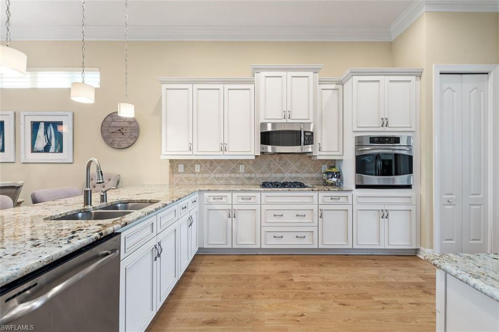 12625 Fairway Cove Ct Property Photo 16