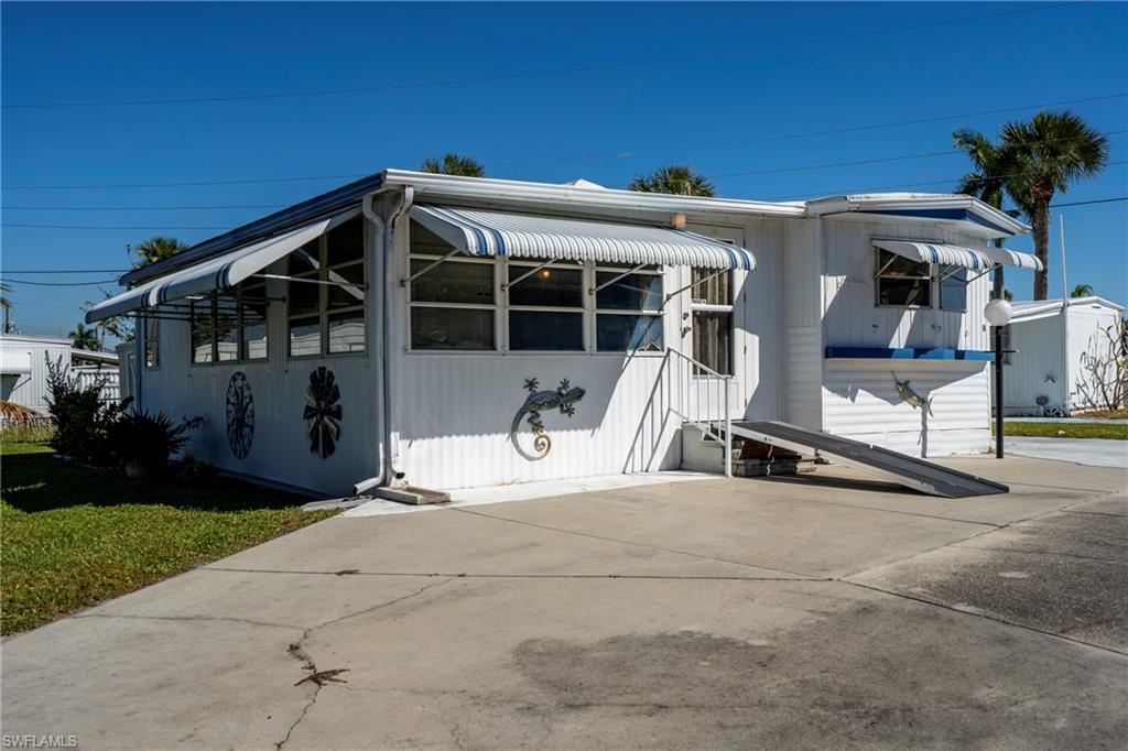5558 Palm Beach BLVD 14 Property Photo 1