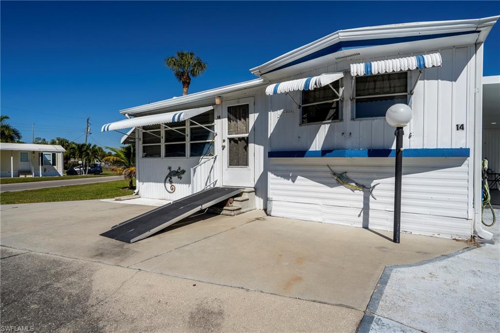 5558 Palm Beach Blvd 14 Property Photo 2