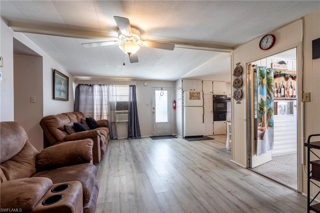 5558 Palm Beach Blvd 14 Property Photo 8
