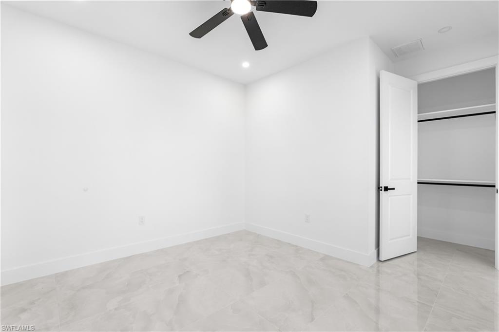641 Camilla St E Property Photo 21