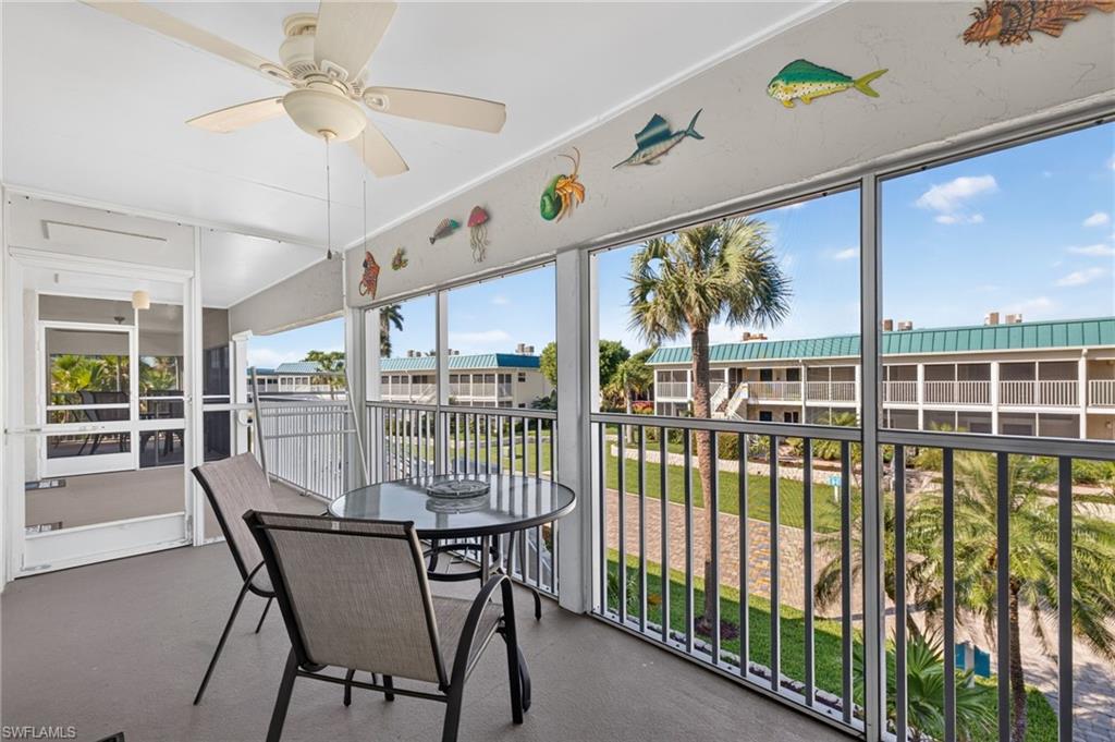 827 E Gulf Dr M-7 Property Photo 22