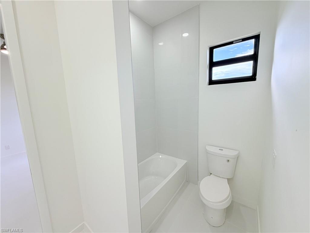 3046 Nw 41st Pl Property Photo 25