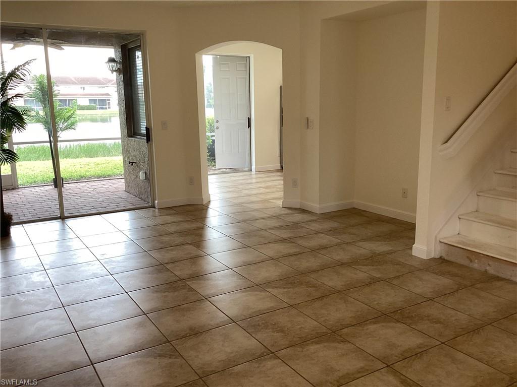 9806 Roundstone Cir Property Photo 14