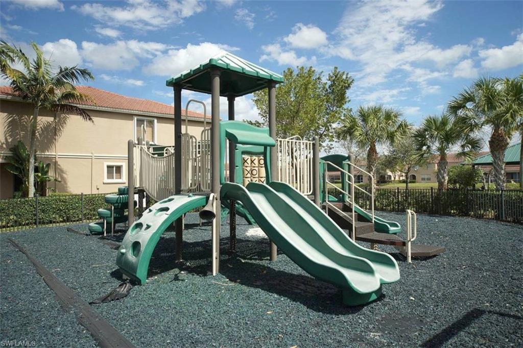 9806 Roundstone Cir Property Photo 31