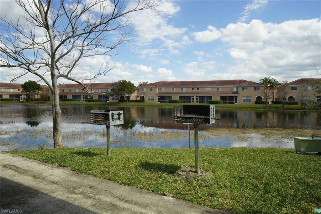 9806 Roundstone Cir Property Photo 43