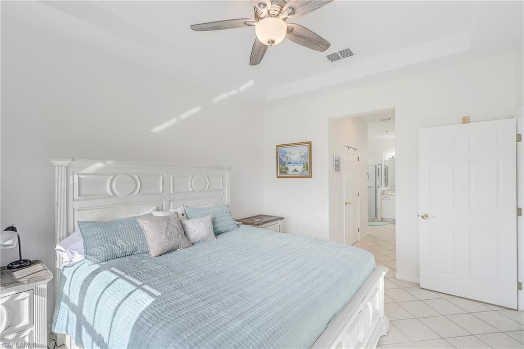 20051 Sanibel View Cir 303 Property Photo 7