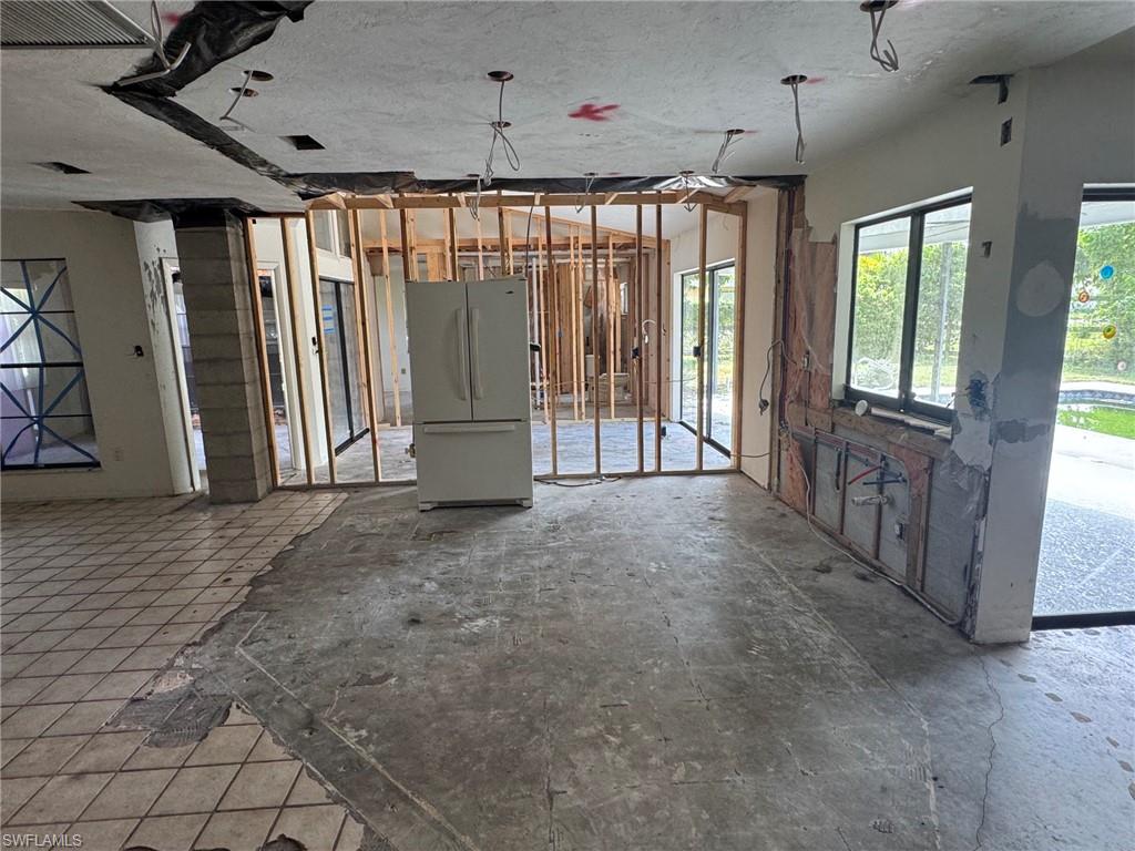 2215 Treehaven Cir N Property Photo 10