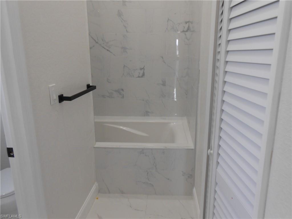 2809 55th St W Property Photo 20