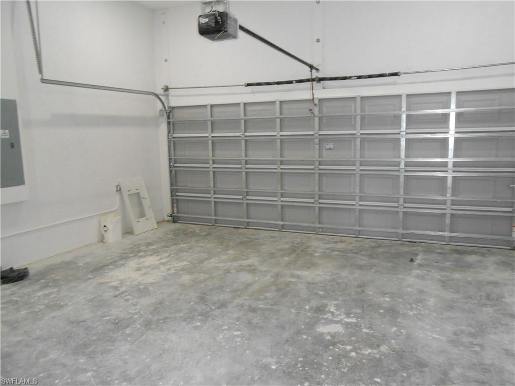 2809 55th St W Property Photo 28