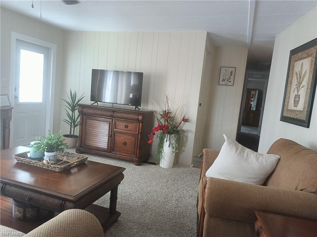 515 Blossom Ct Property Photo 16