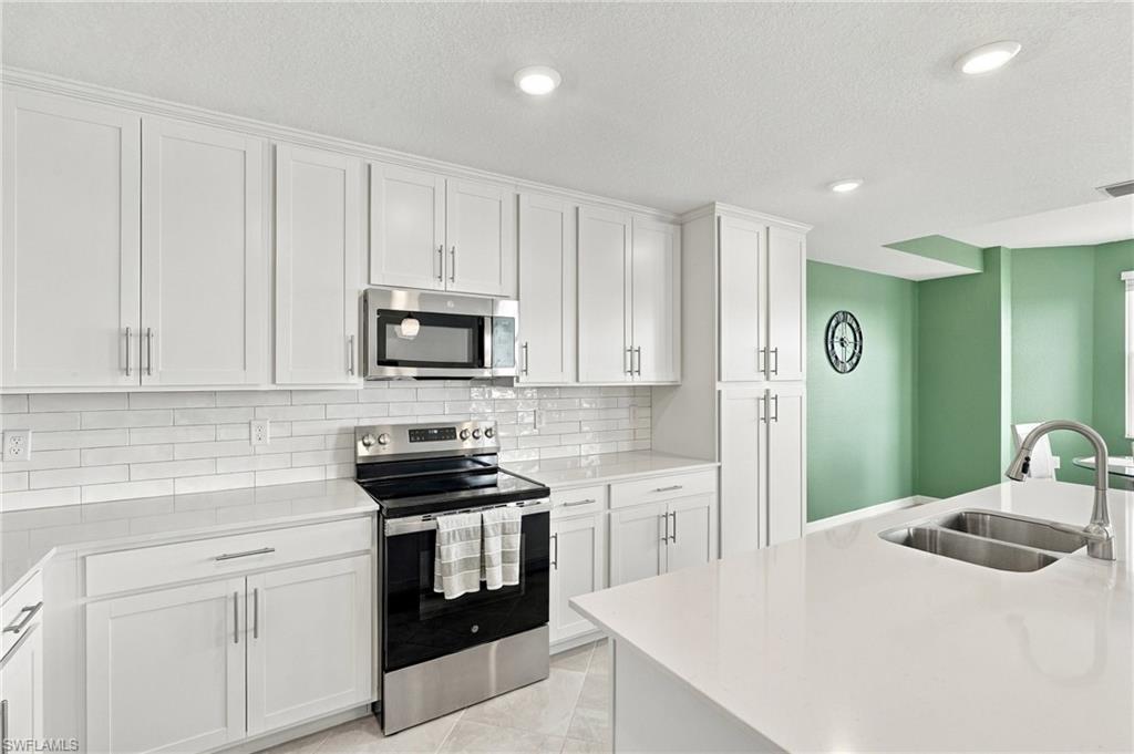 15345 Green Acres Ave 2137 Property Photo 7