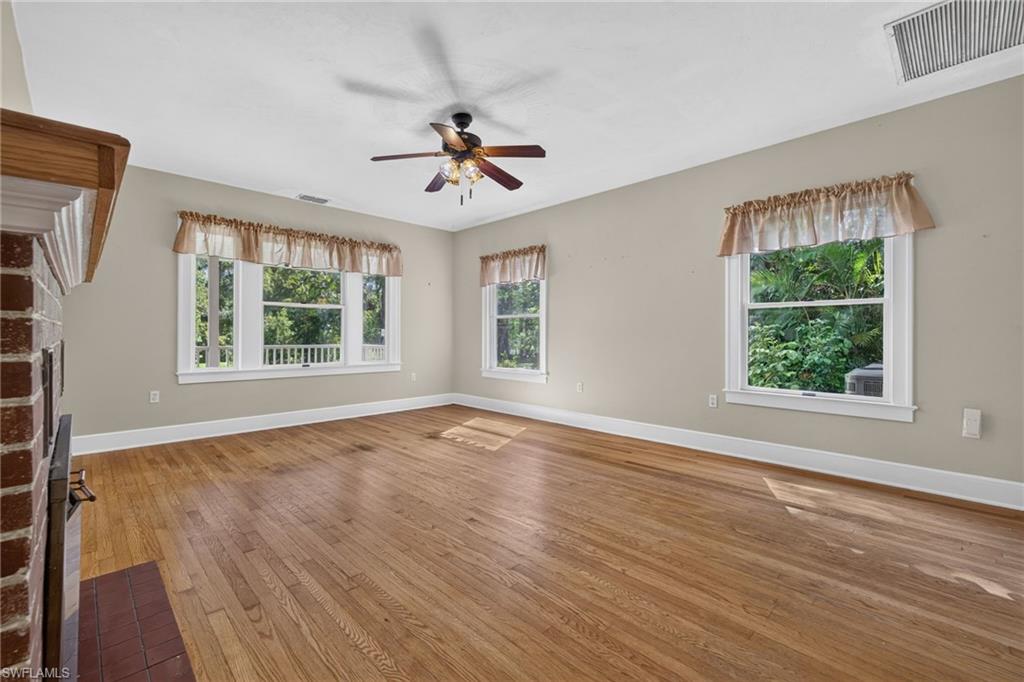 1460 Manuels Dr Property Photo 5