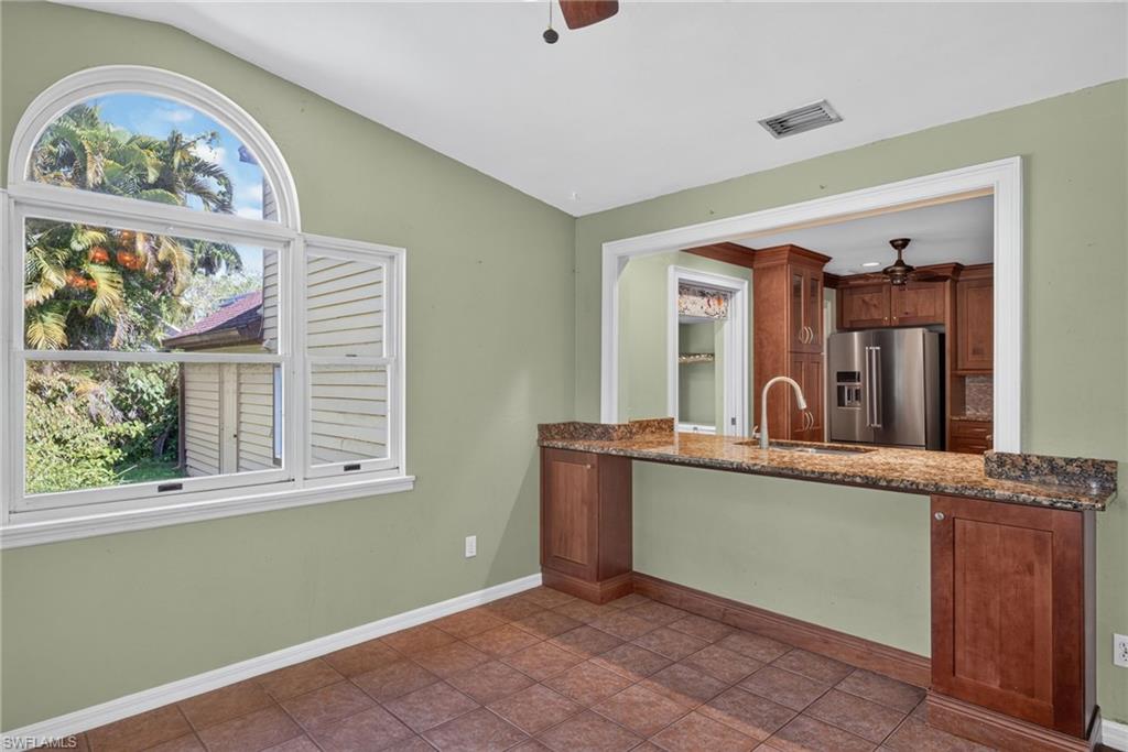 1460 Manuels Dr Property Photo 10
