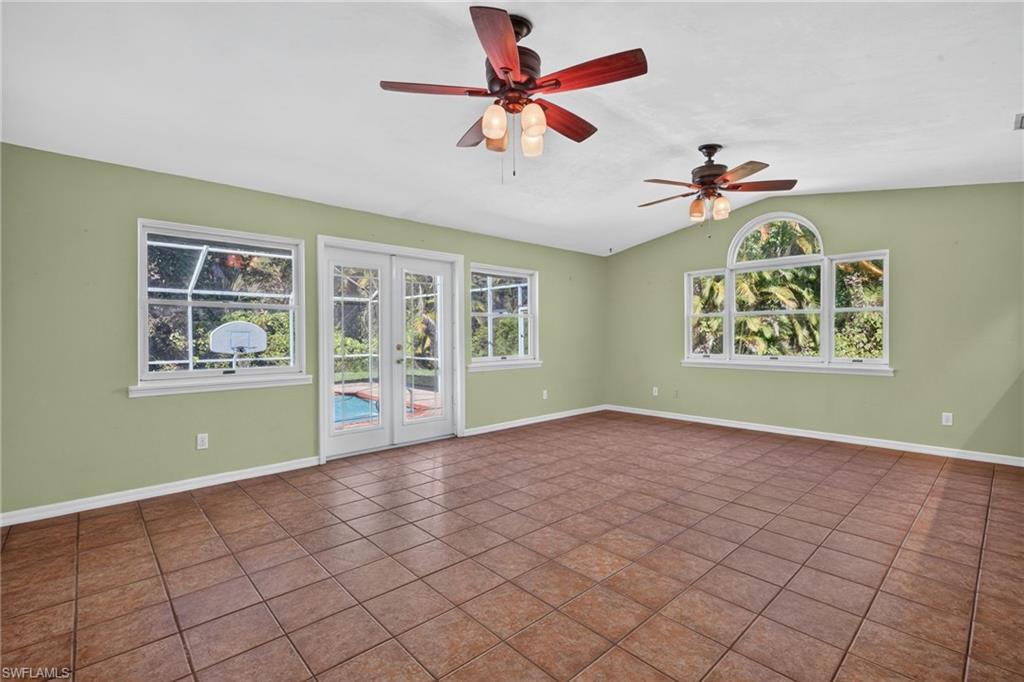 1460 Manuels Dr Property Photo 22