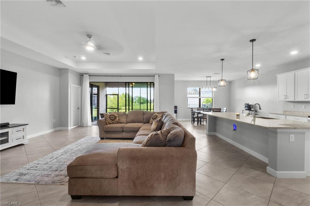 11387 Canopy Loop Property Photo 2