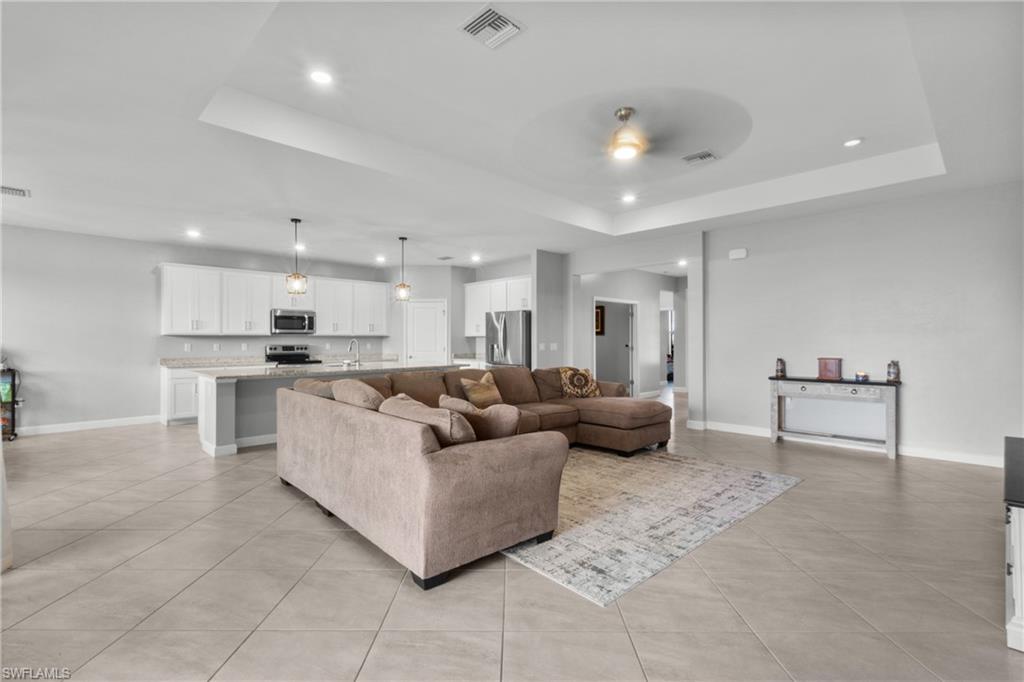 11387 Canopy Loop Property Photo 5