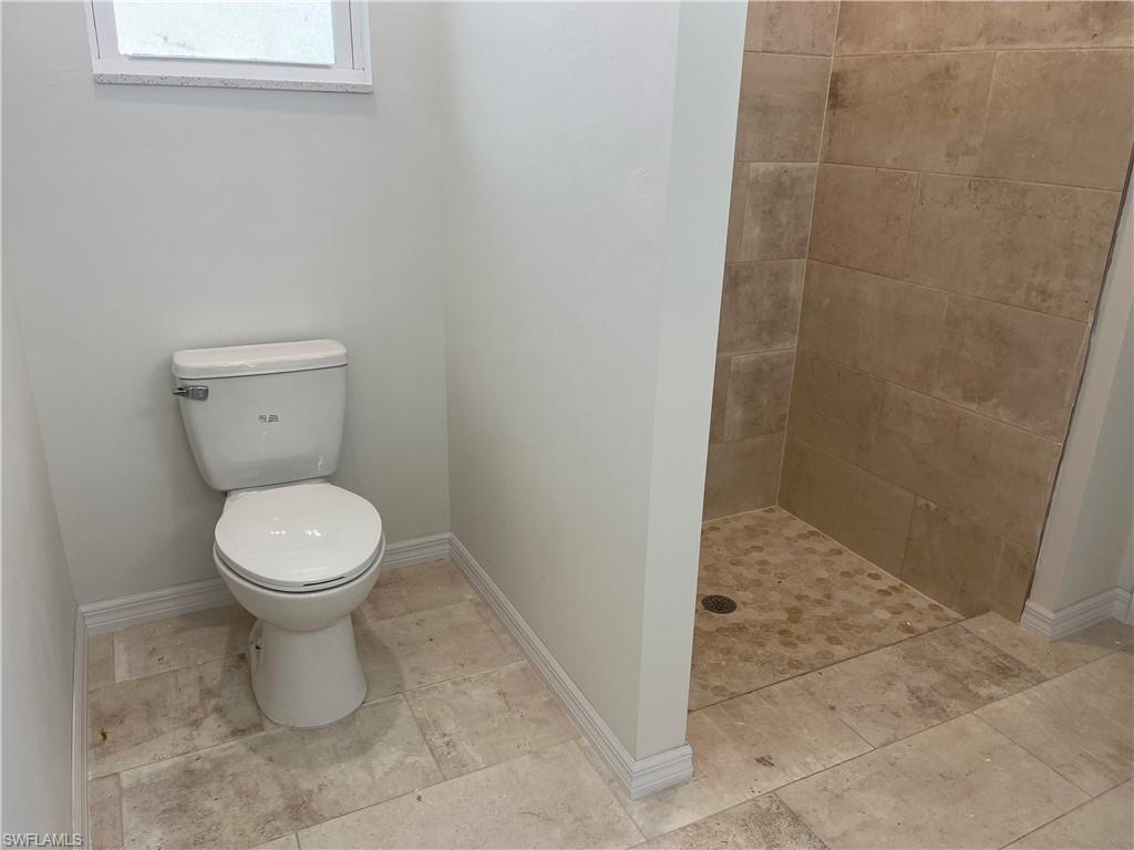 2617 41st St W Property Photo 11