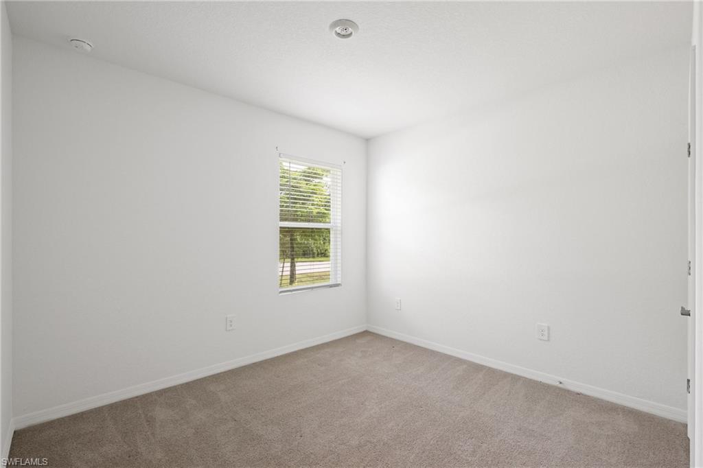 2261 Webster Rd Property Photo 17