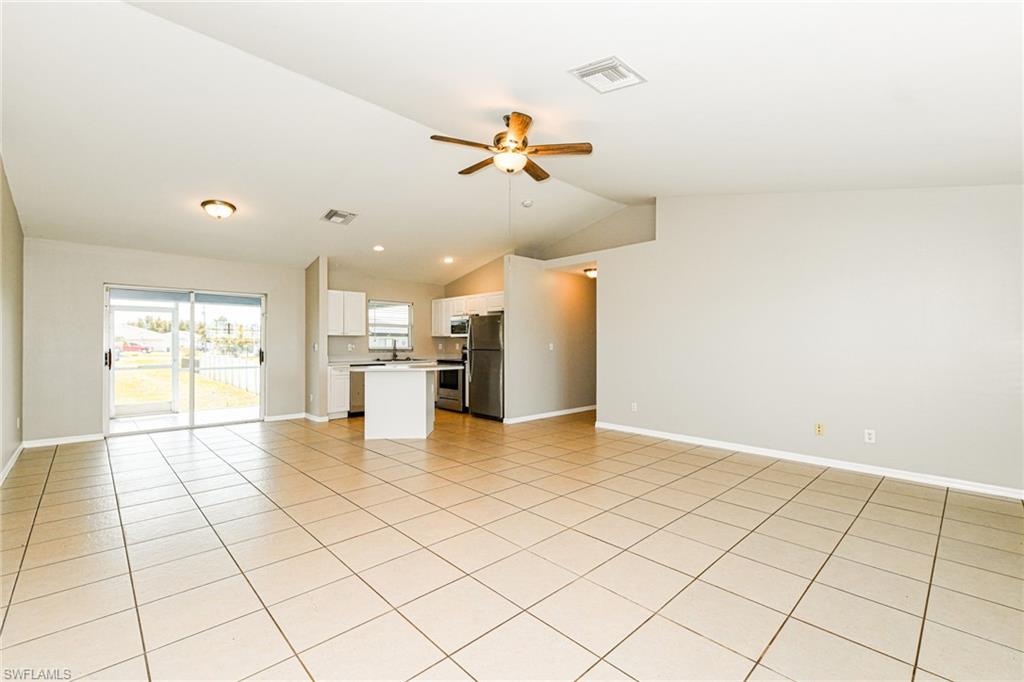 113 Blackstone Dr Property Photo 4
