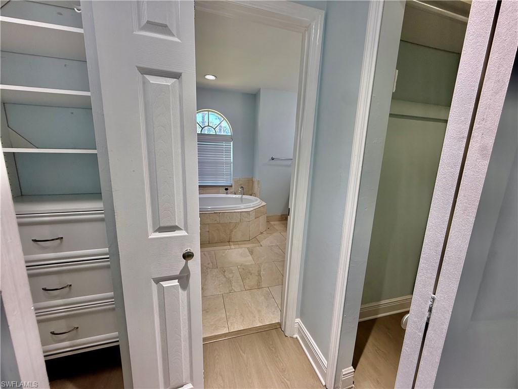 711 Sawyer St Property Photo 21