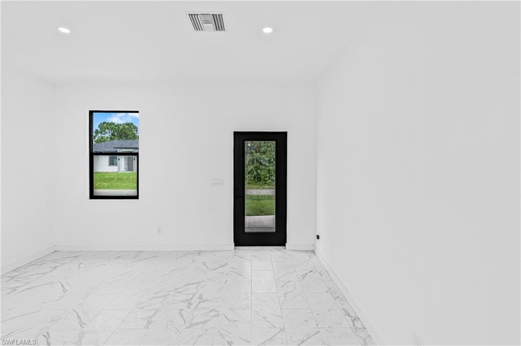 2807 6th St Sw Property Photo 5