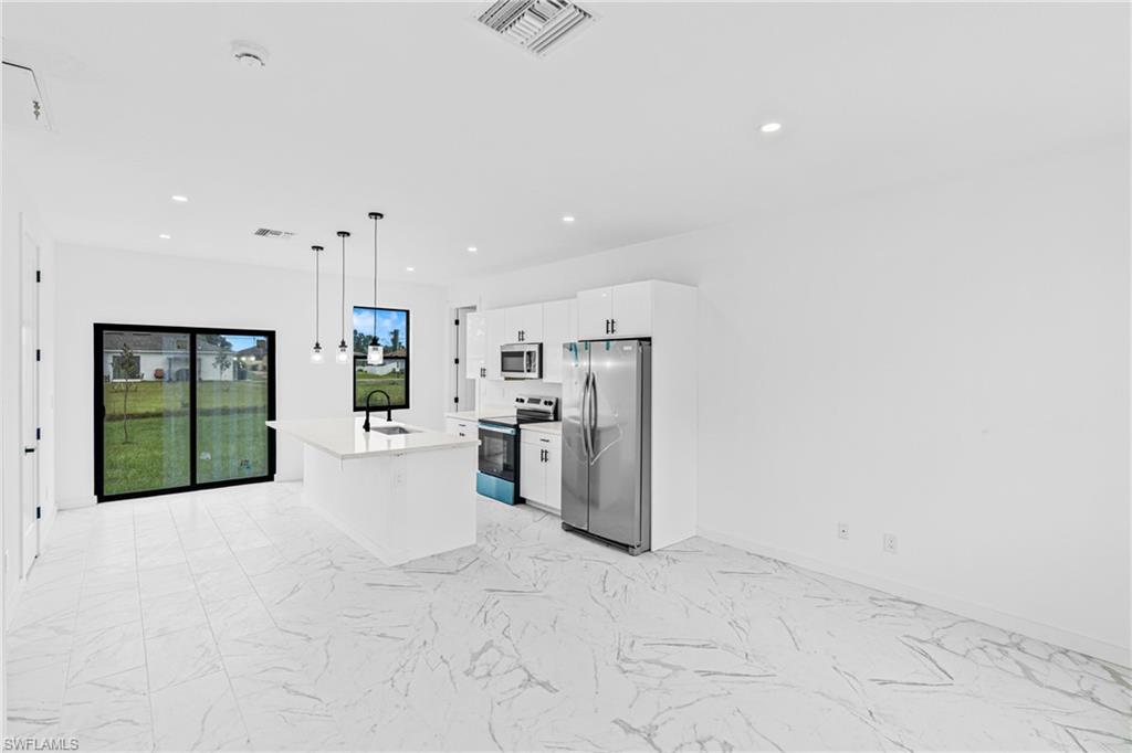 2807 6th St Sw Property Photo 6