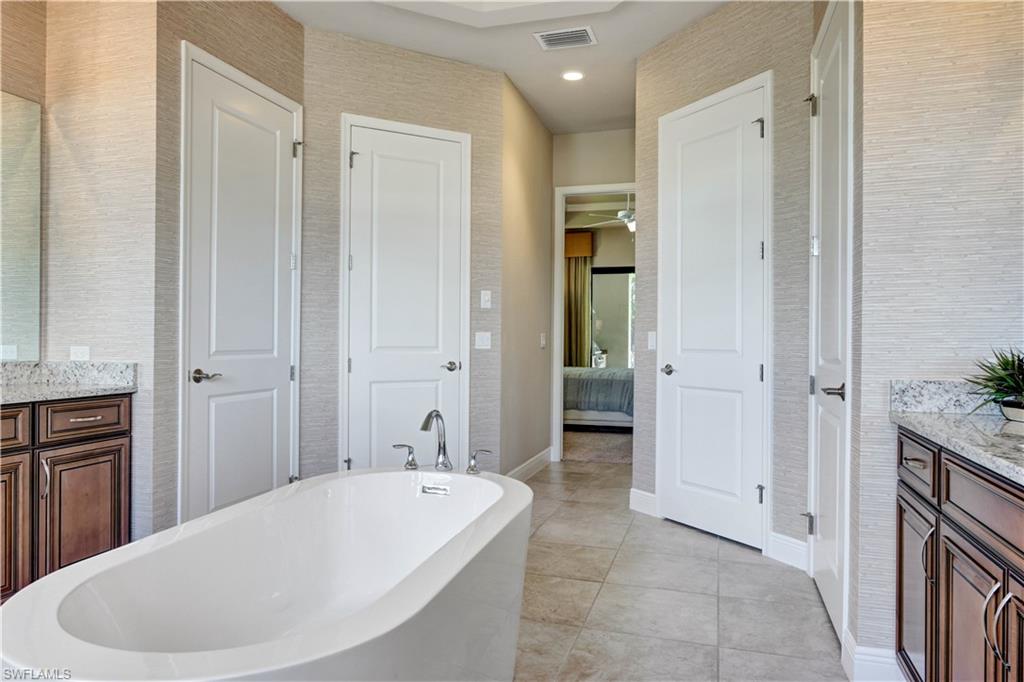 1406 Cape Coral Pkwy W Property Photo 24
